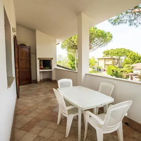 Nettes In Mit Grossem Garten Casa vacanze *